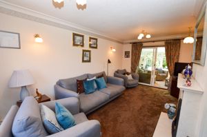 Lounge- click for photo gallery